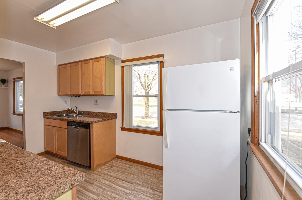 7119 Beloit Rd, Milwaukee WI 53219-1963 exterior