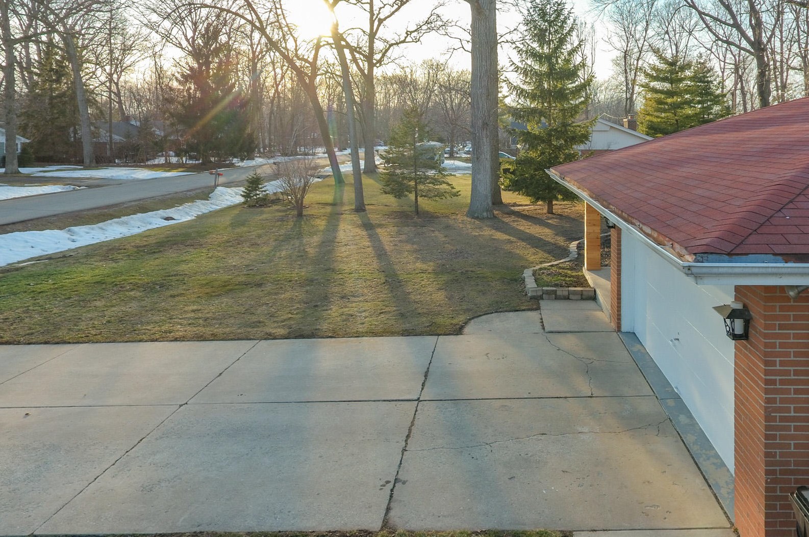 1608 Autumn Dr, Racine, WI 53402-1814