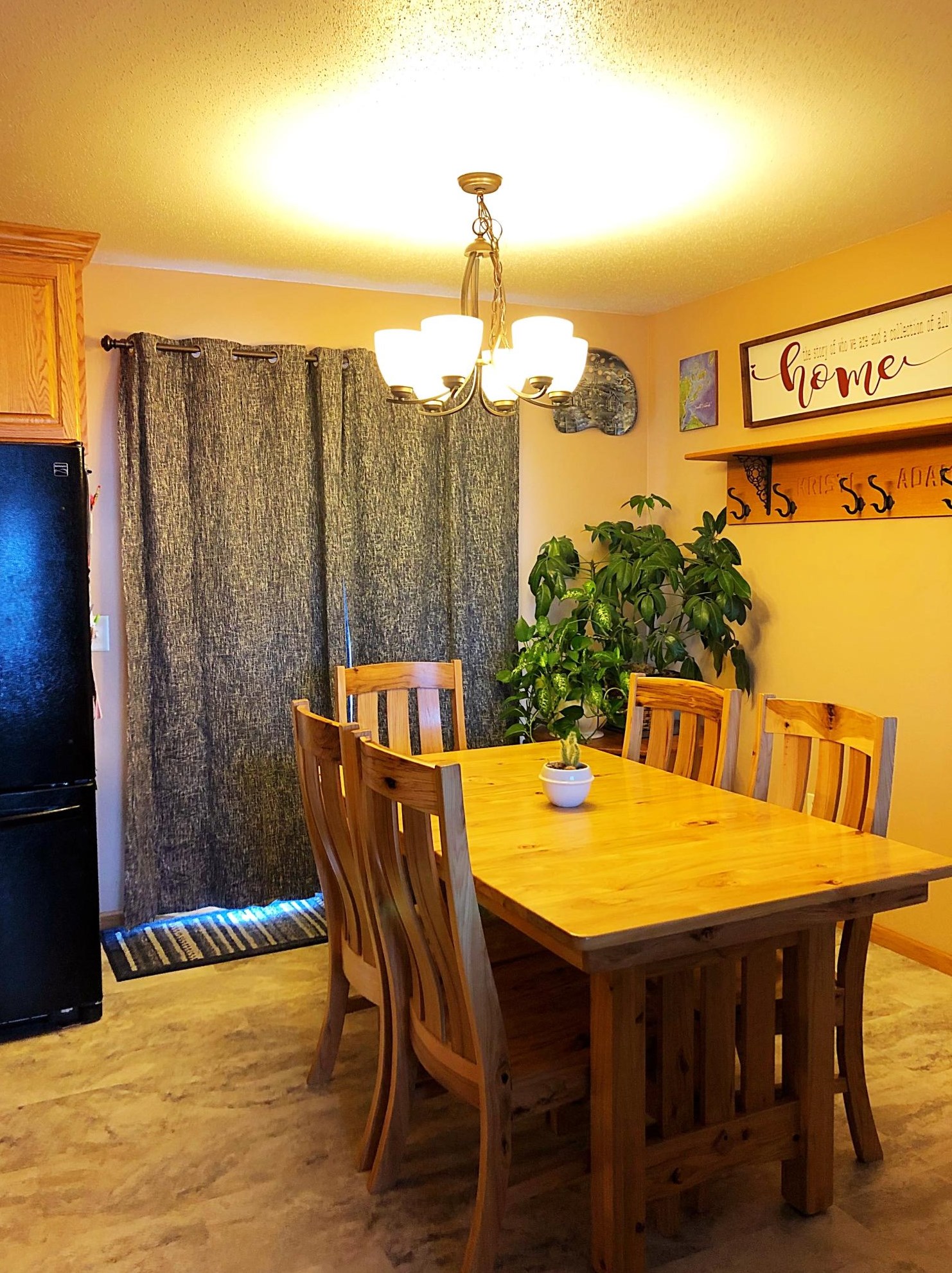 907 Donna Ave, Tomah, WI 54660