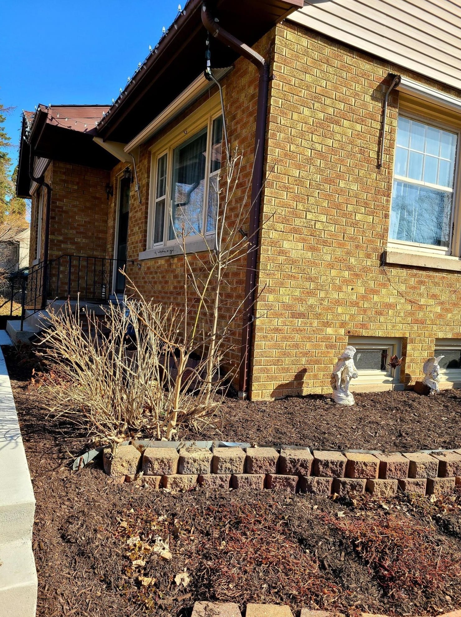 705 38th St, Sheboygan, WI 53081-3647