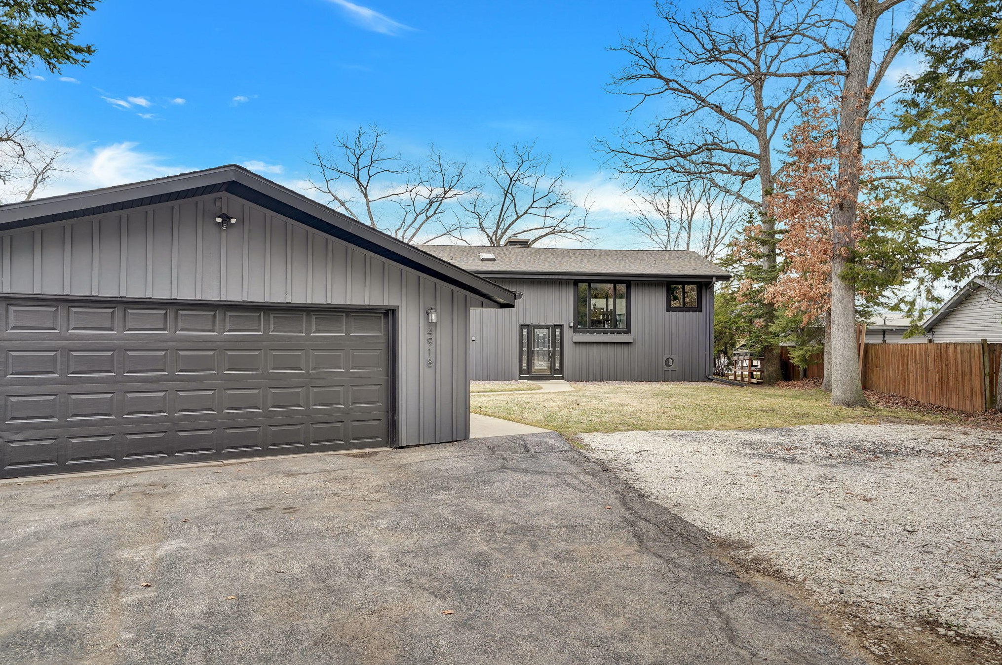 4918 Elm Island Cir, Waterford, WI 53185