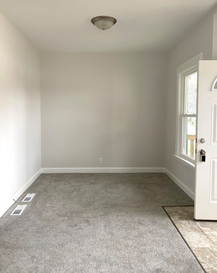 2003 Carmel Ave, Racine, WI 53405-2601