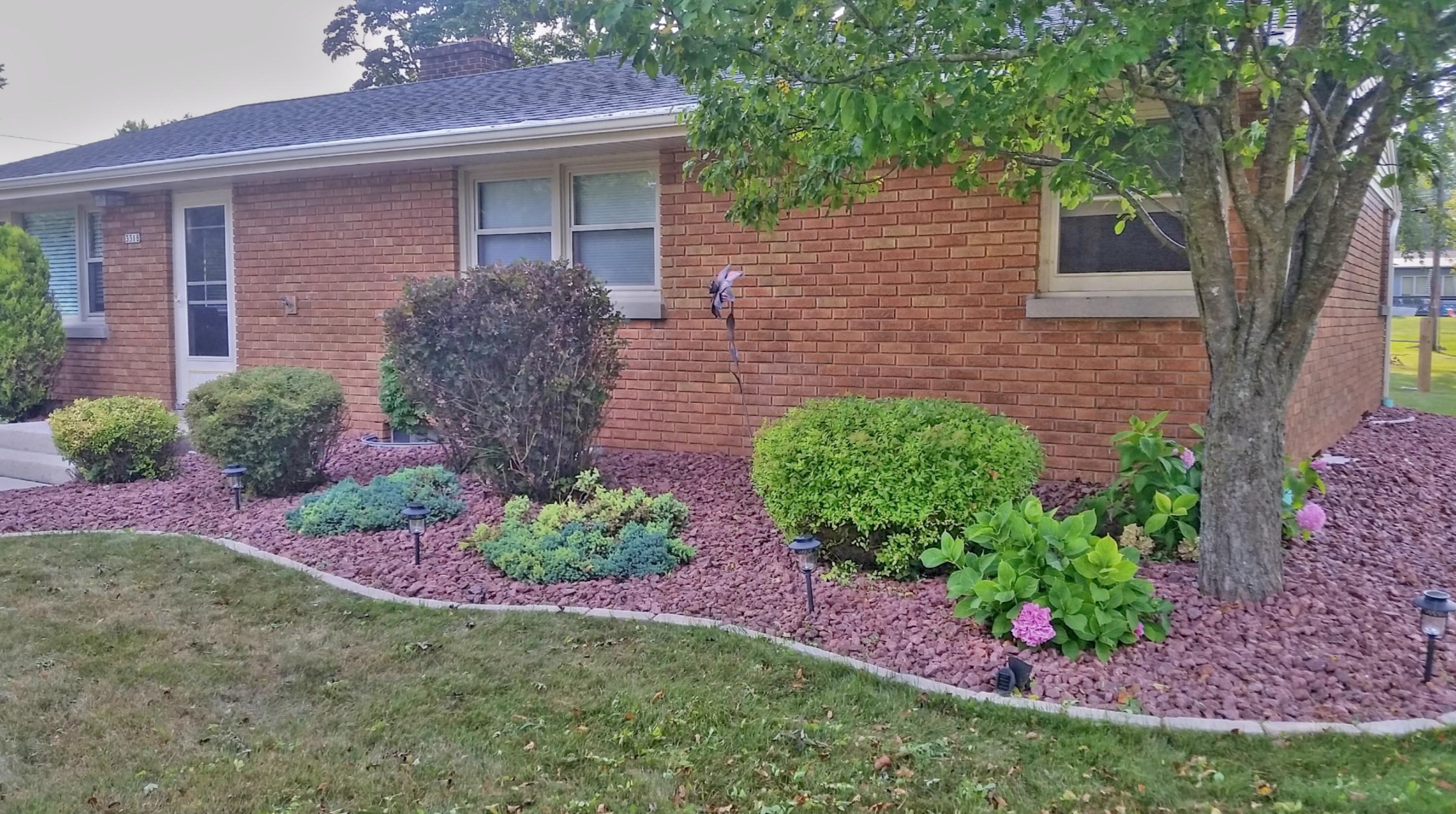 3318 8th St, Sheboygan, WI 53083-3113