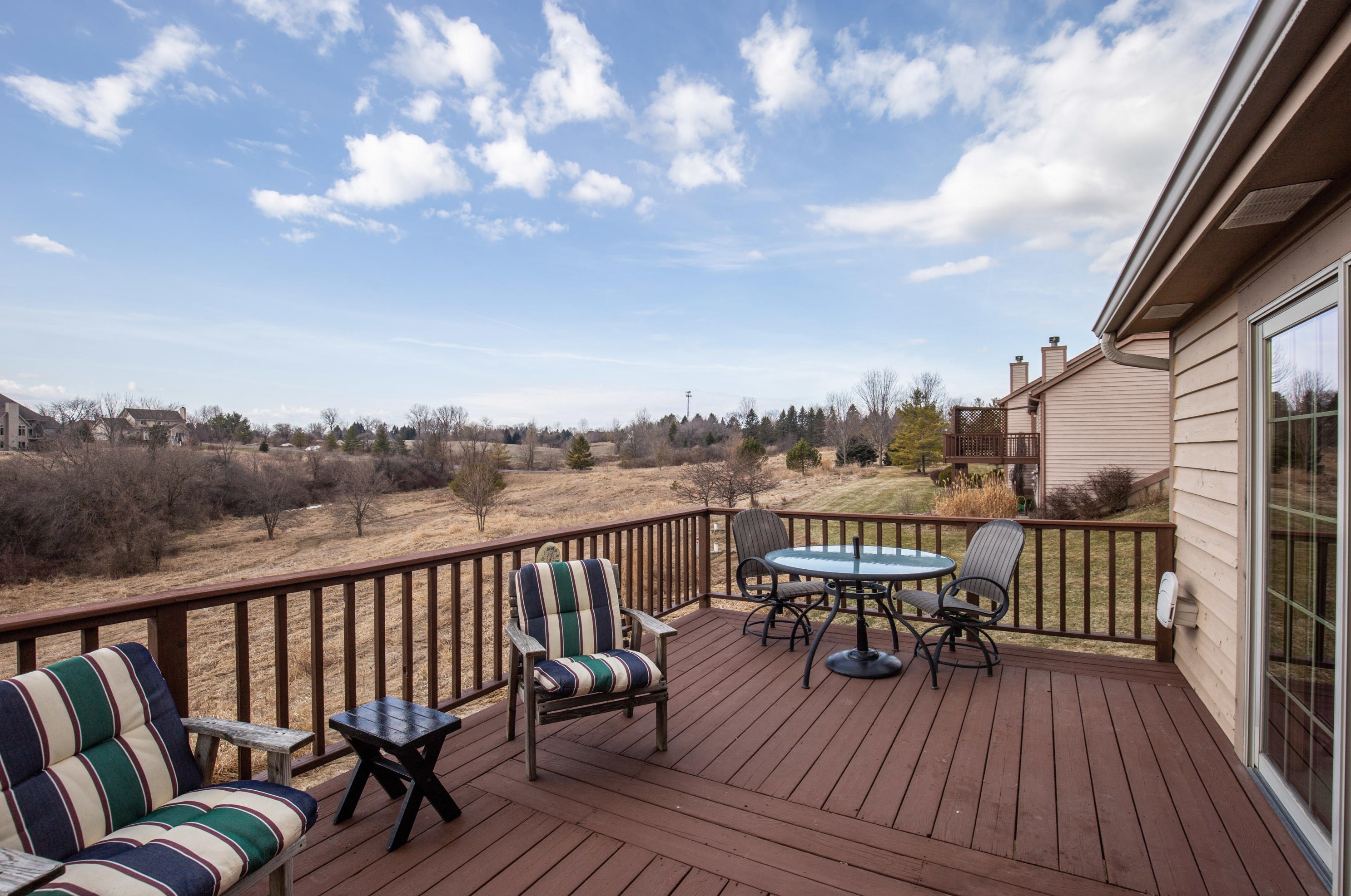 2063 Upper Ridge Rd, Port Washington, WI 53074-9660