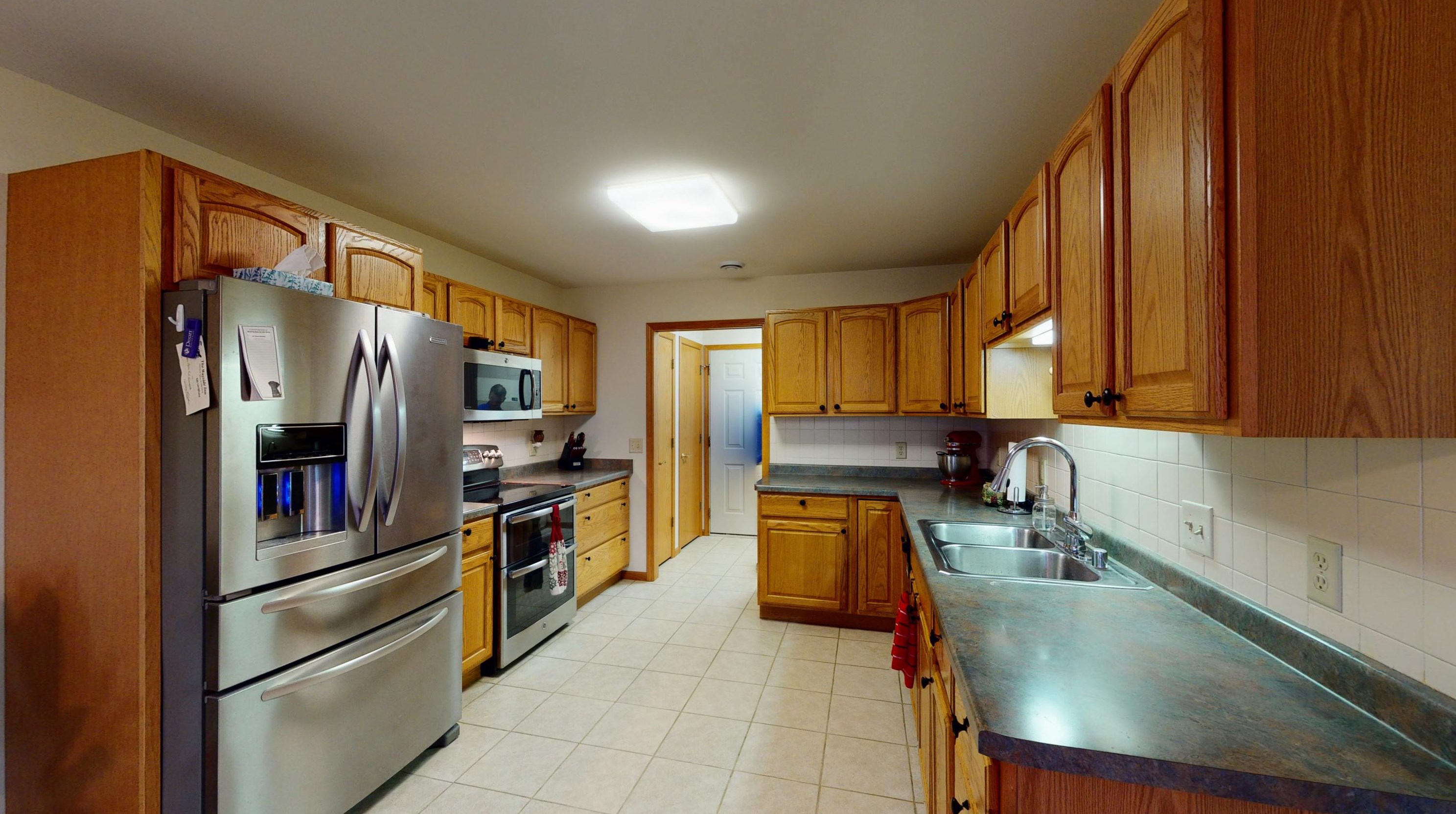 630 Riverview Ct, Jefferson, WI 53549