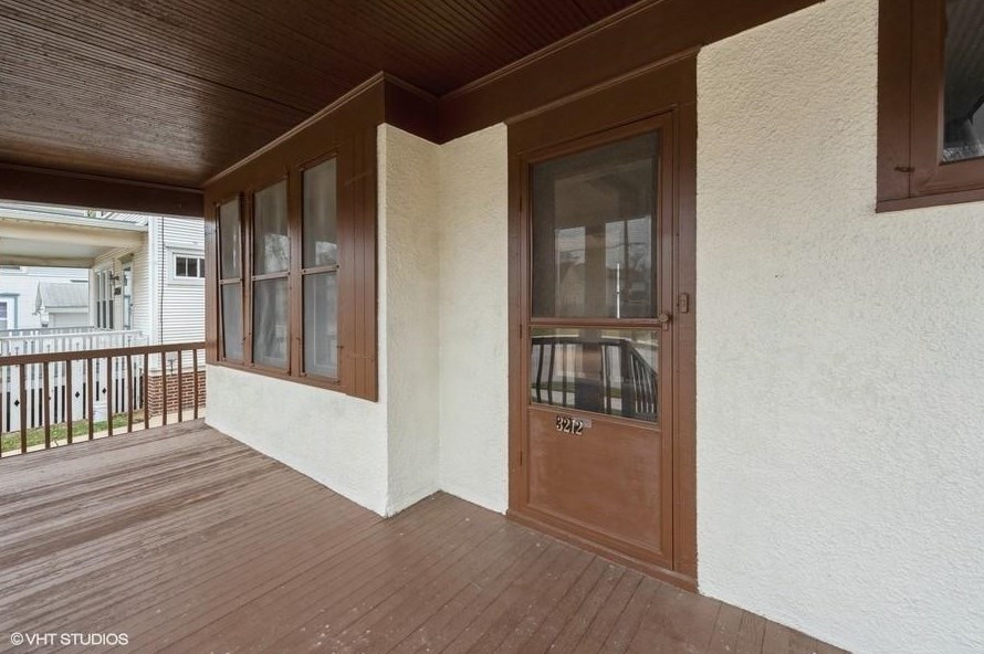3212 Kinzie Ave, Racine, WI 53405-2556