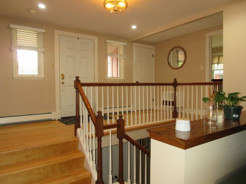 2505 Crestwood Cir, Sheboygan, WI 53081-4239