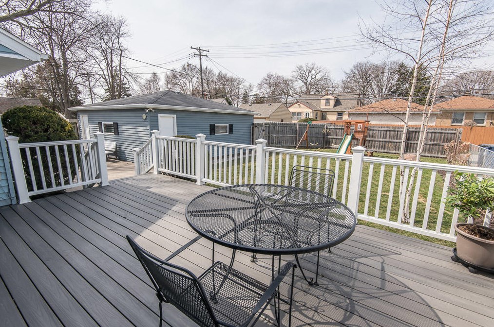 3430 Lasalle St, Racine, WI 53402-3859