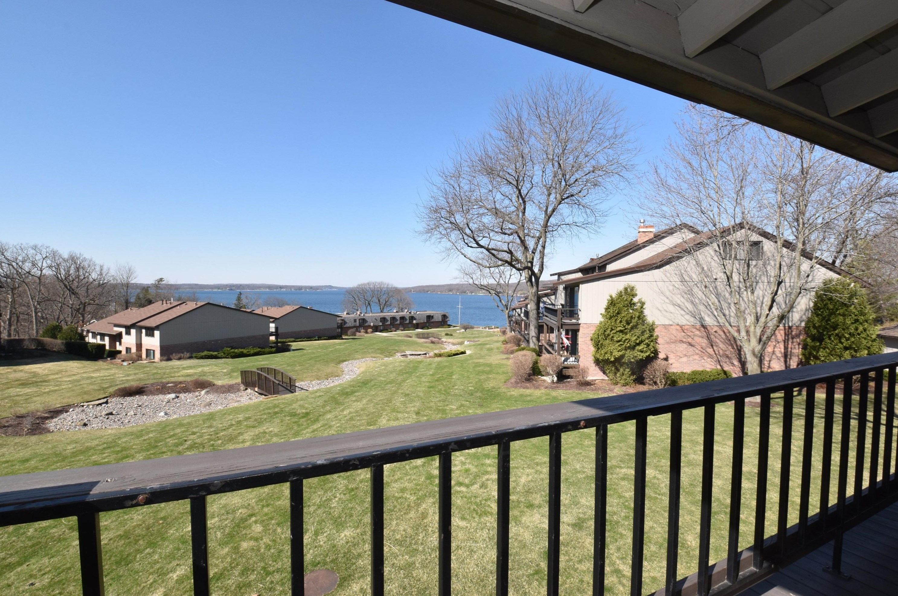 1070 S Lake Shore Dr #6-b2, Lake Geneva, WI 53147