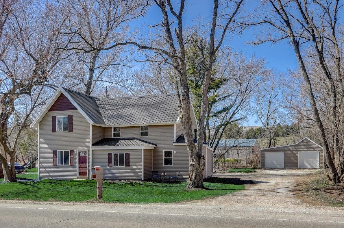 18450 W National Ave, Waukesha, WI 53146