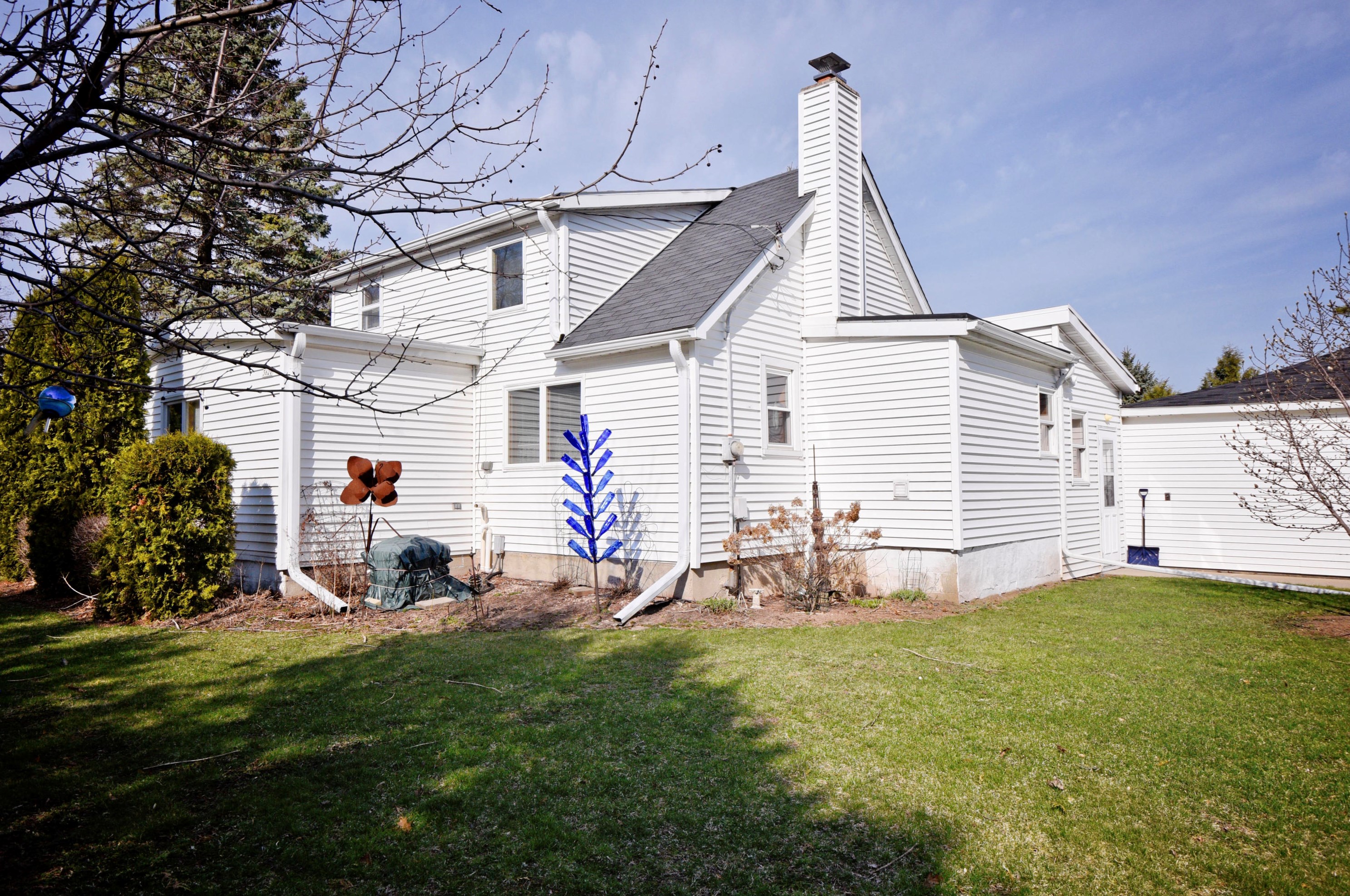 3620 Bonnie Ln, Slinger, WI 53086