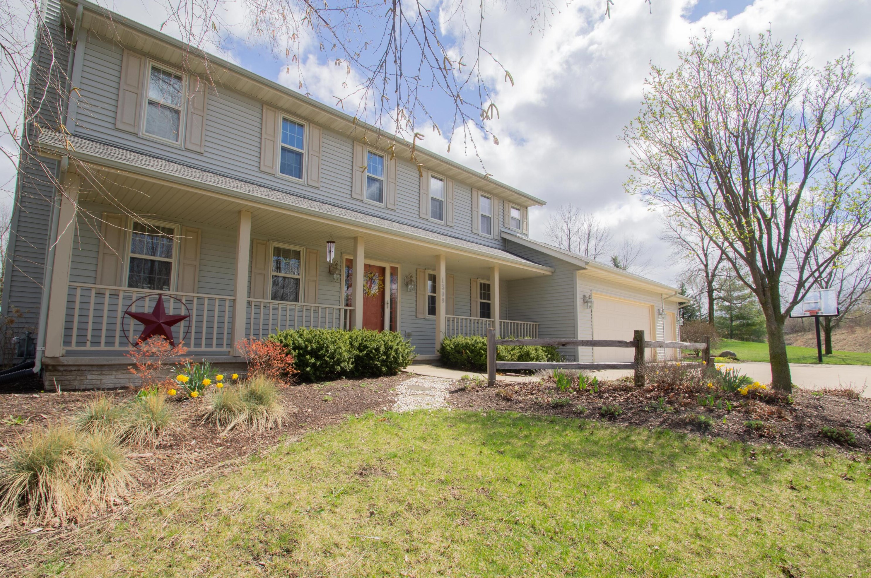 1309 Allermann Dr, Watertown, WI 53094