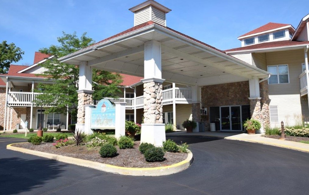 1505 S Shore Dr #203, Delavan, WI 53115