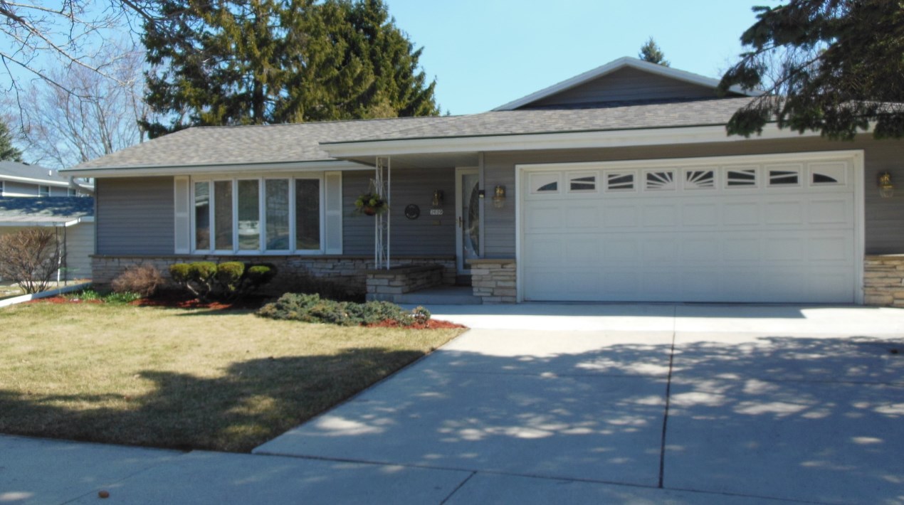 2629 31st St, Sheboygan, WI 53083-3618