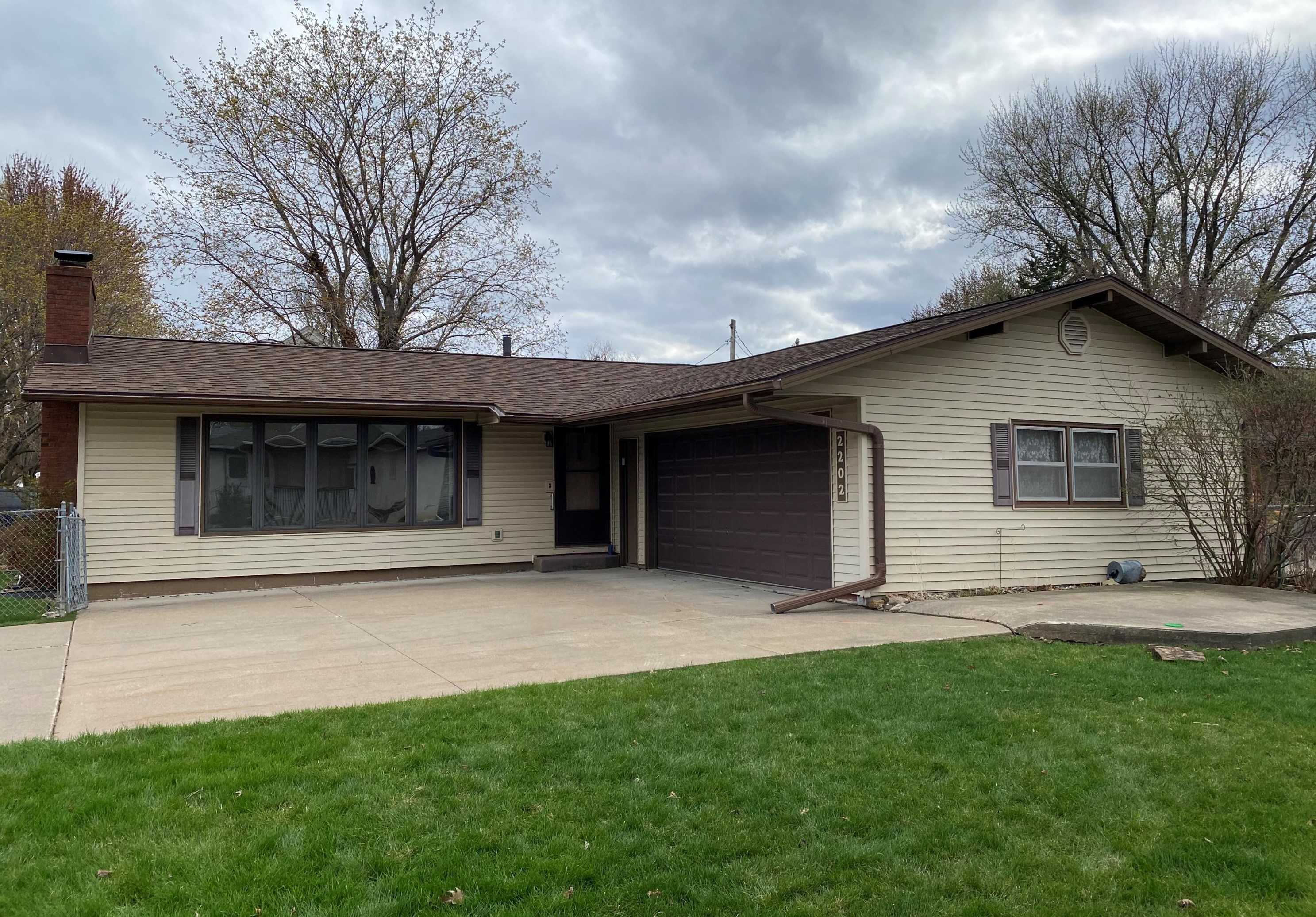 2202 30th St S, La Crosse, WI 54601