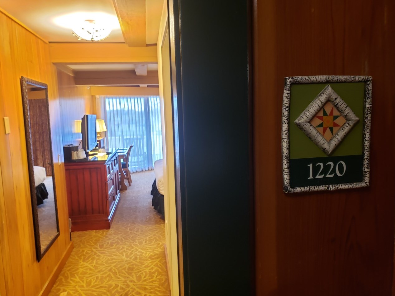 2400 E Geneva St #1220, Delavan, WI 53115