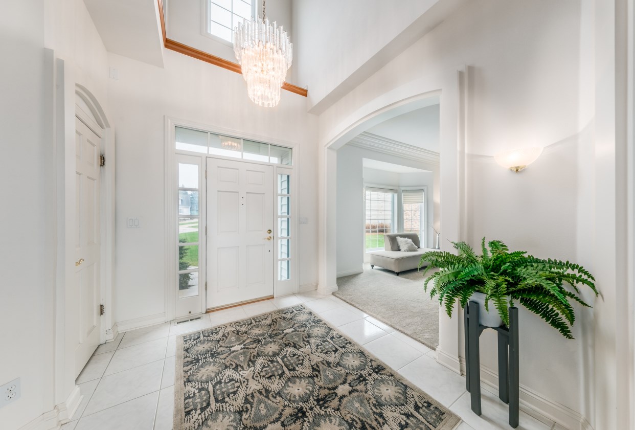 19765 Brampton Ct, Brookfield, WI 53045-3783