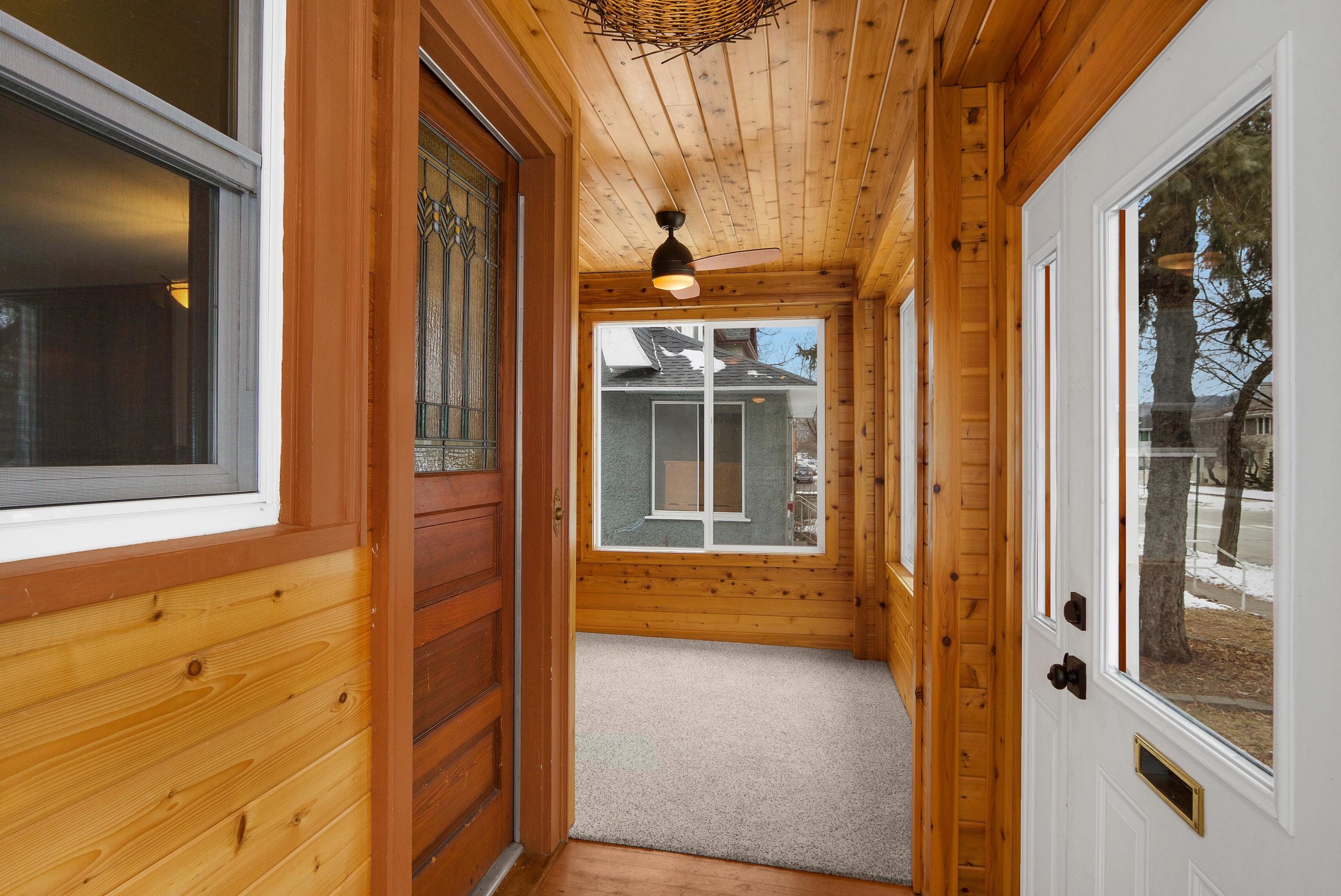 1623 Main St, La Crosse, WI 54601