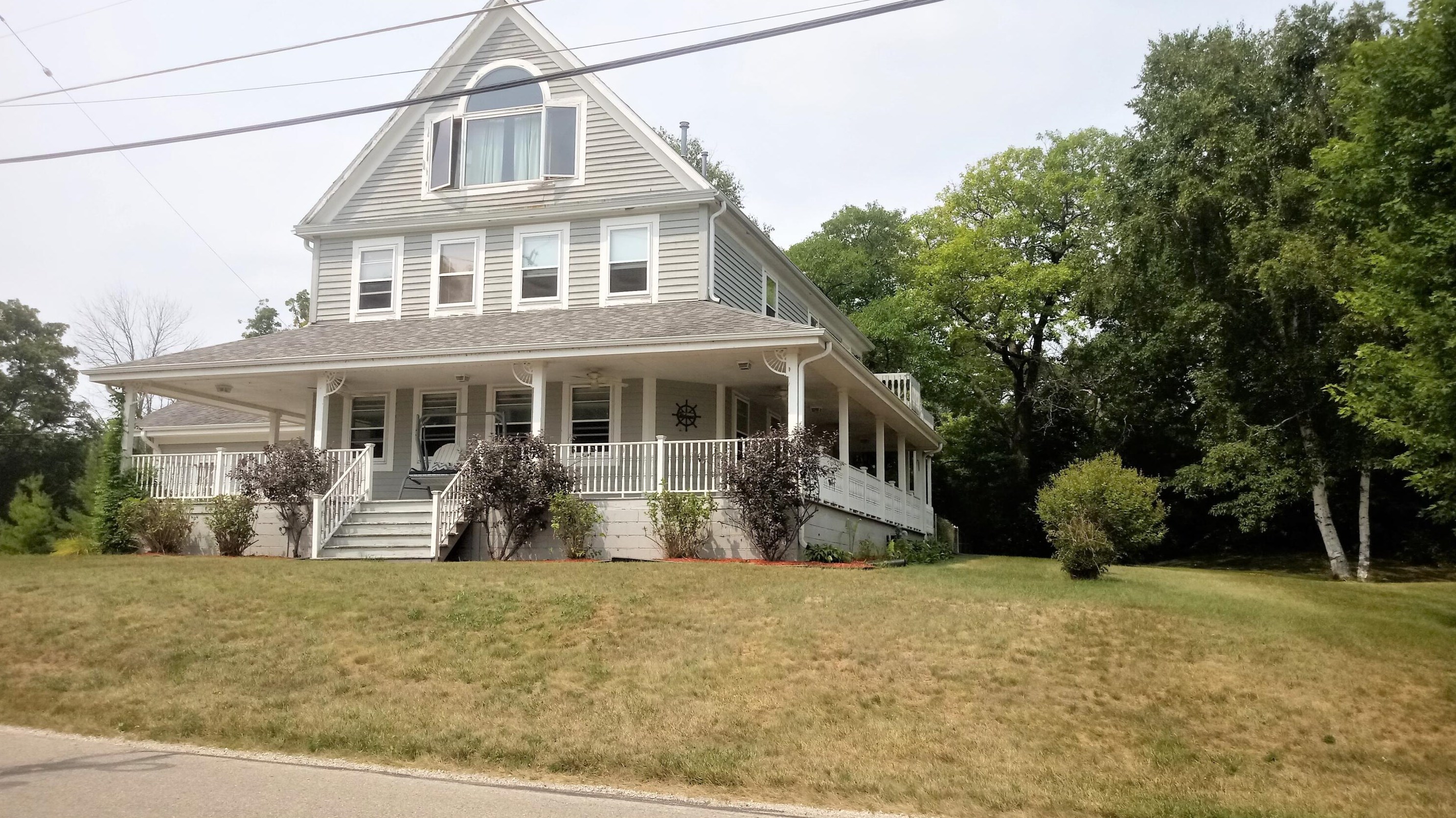 6706 N Tichigan Rd, Waterford, WI 53185