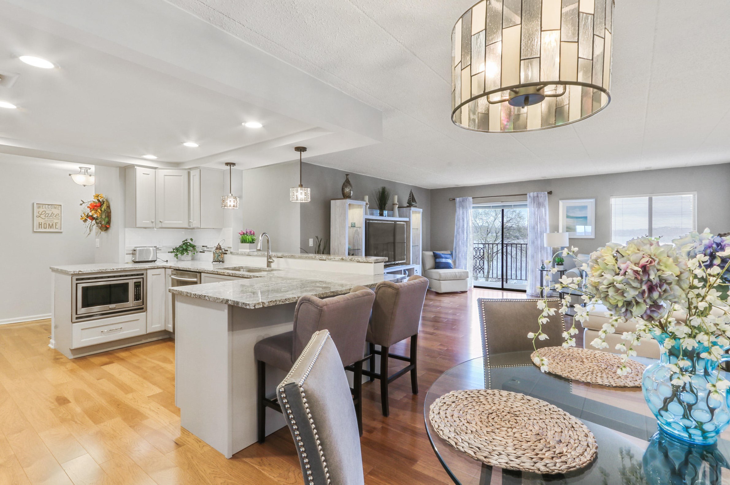 9 S Walworth Ave #502, Williams Bay, WI 53191