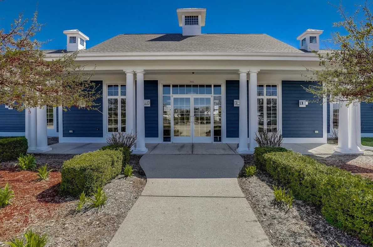 753 Bridlewood Dr, Hartford, WI 53027
