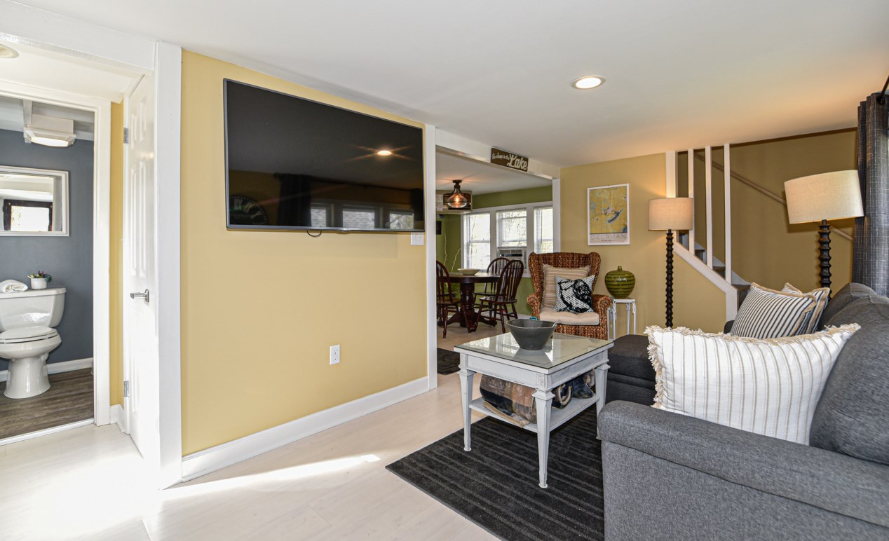 1717 Lincoln Ave, Delavan WI  53115-4010 exterior