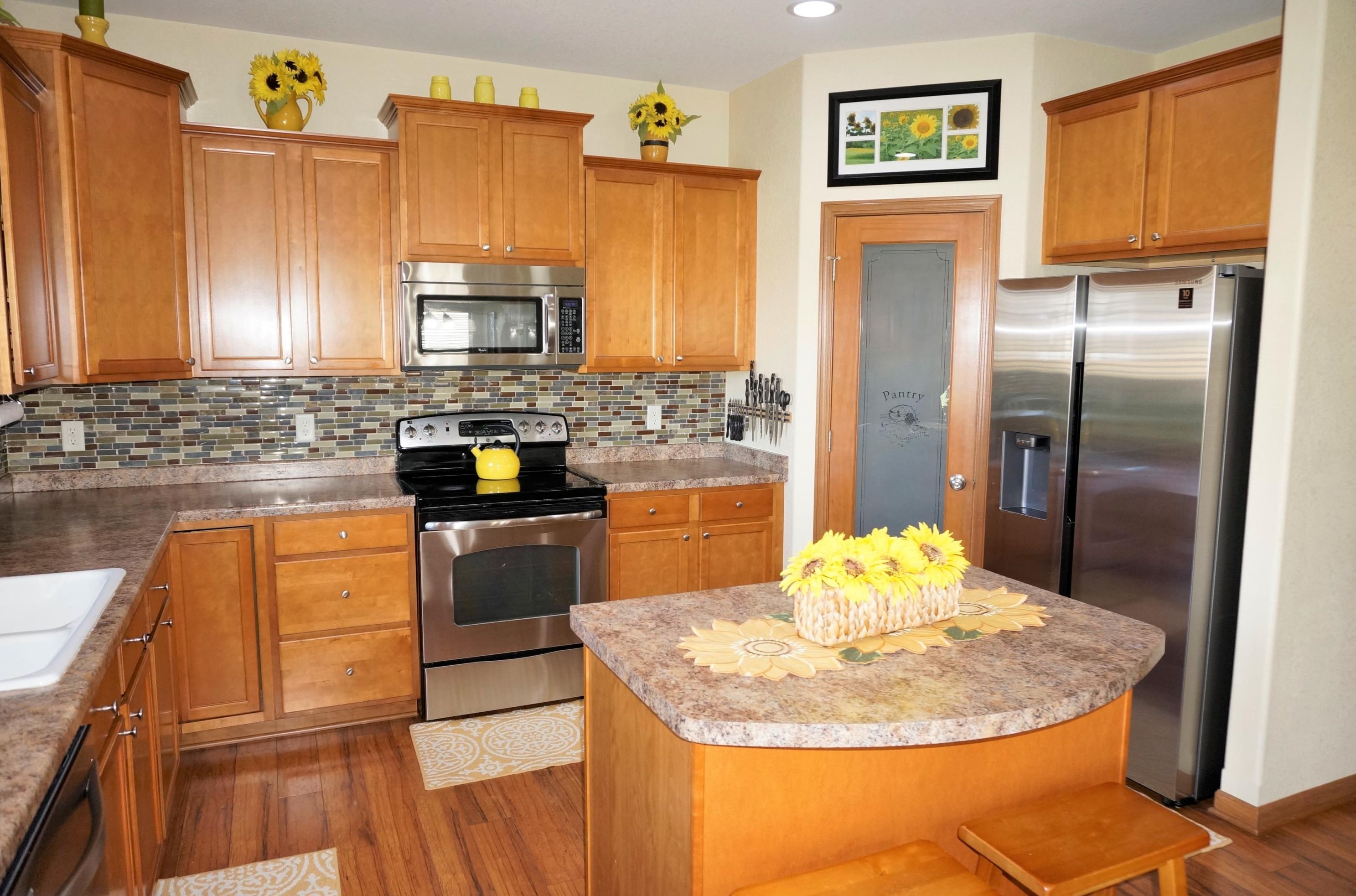 3244 Sherman Parc Cir, Jackson, WI 53037