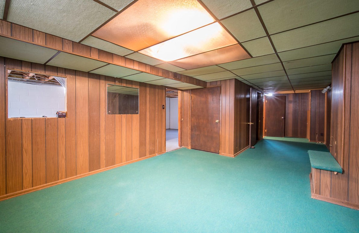 709 Blake Ave, South Milwaukee WI  53172-3827 exterior