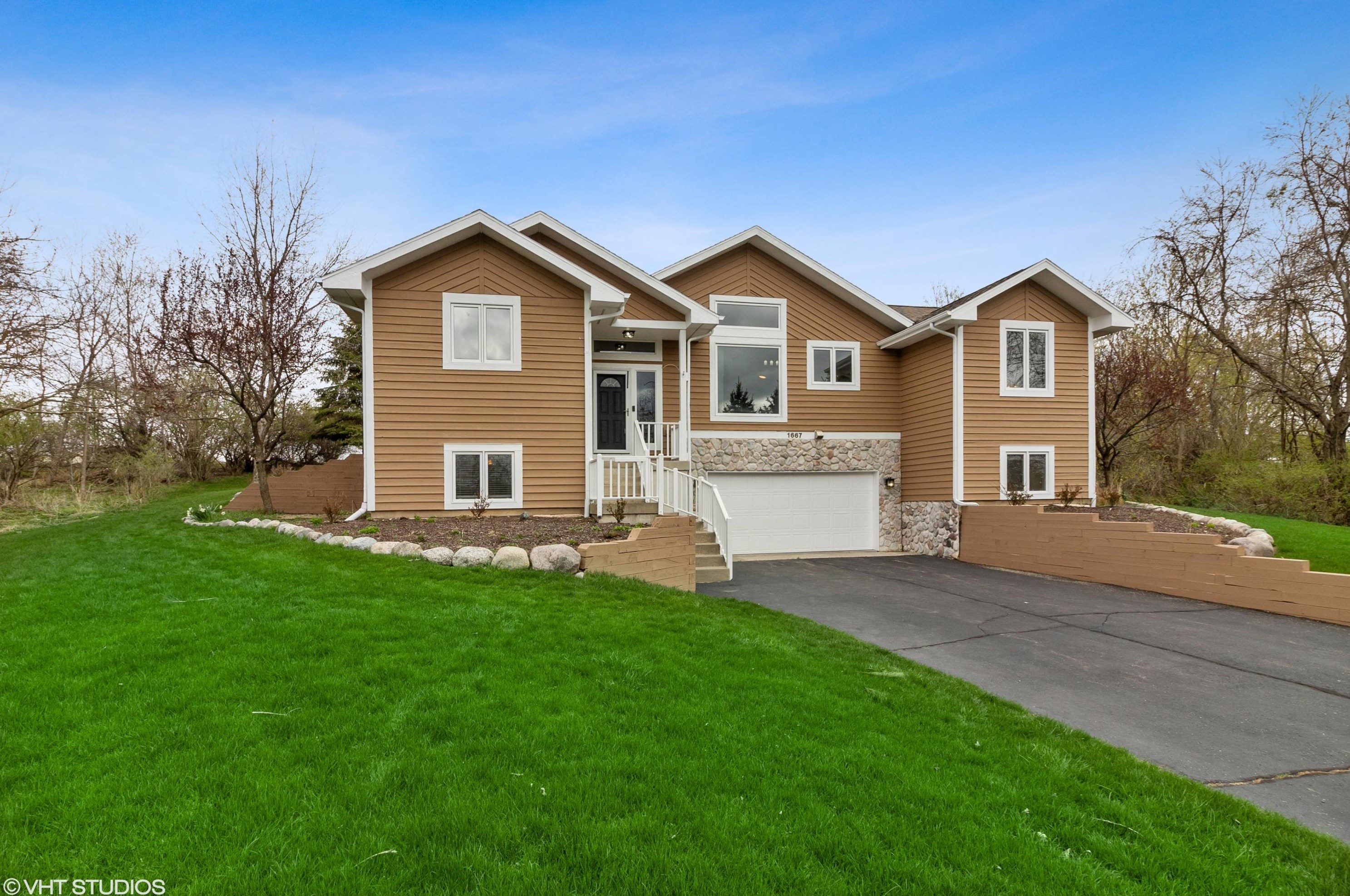 1667 Geneva National Ave W #5-16, Lake Geneva, WI 53147