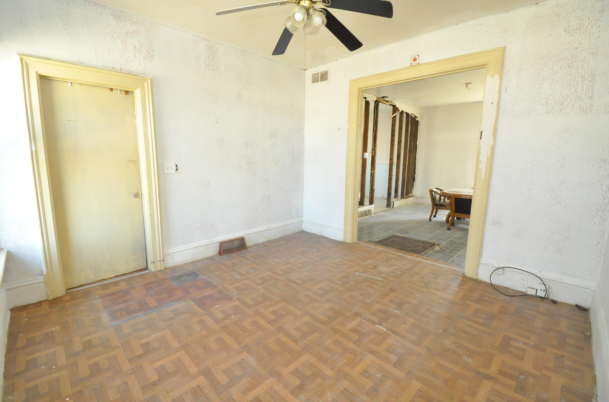 2317 18th St, Racine, WI 53403-2301