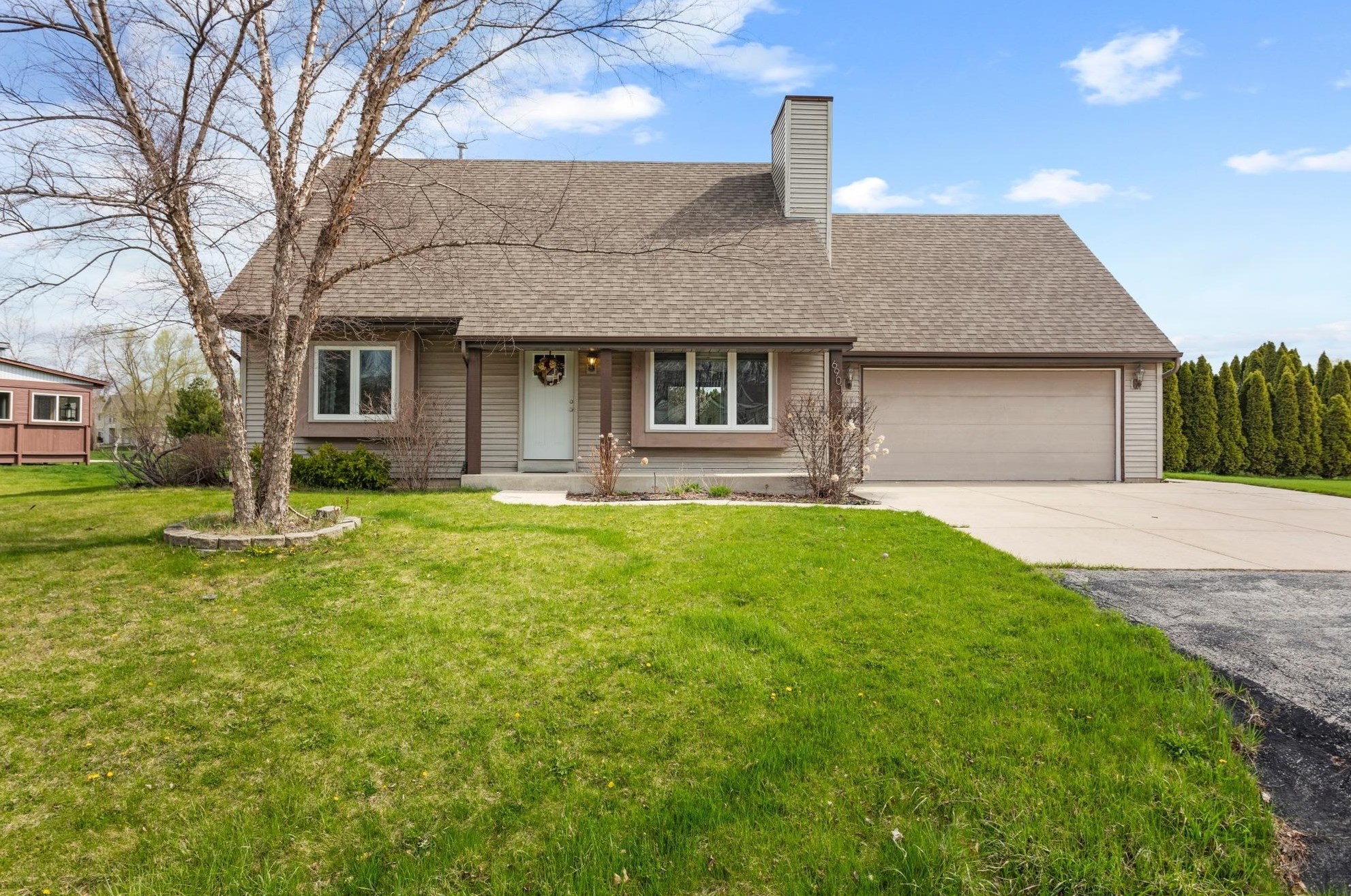 6901 Bobolink Rd, Racine, WI 53402-1344