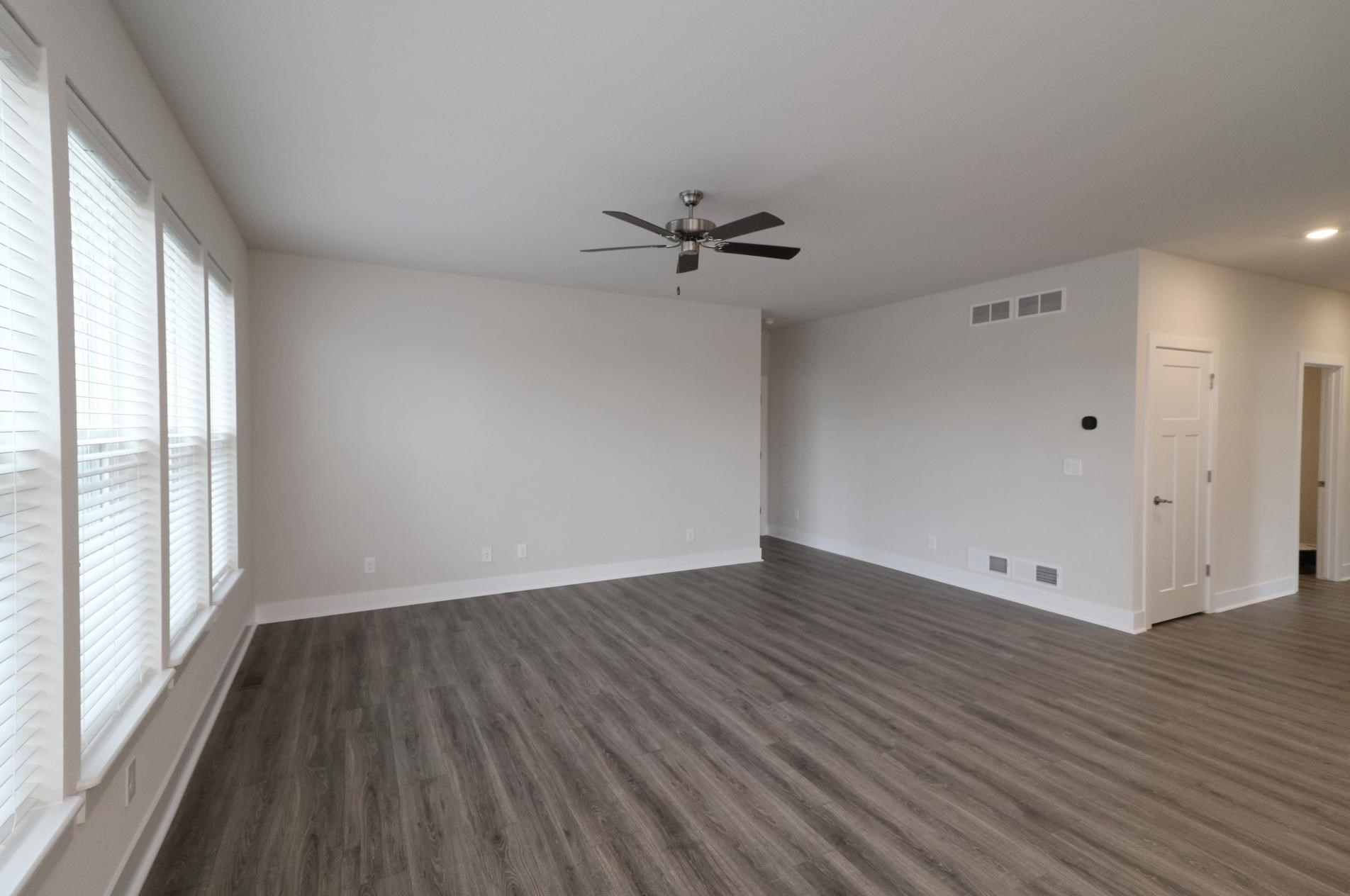 3128 Karnopp Ct, Sturtevant, WI 53177