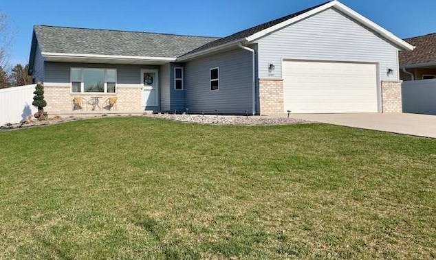 2307 S 21st St, Manitowoc, WI 54220