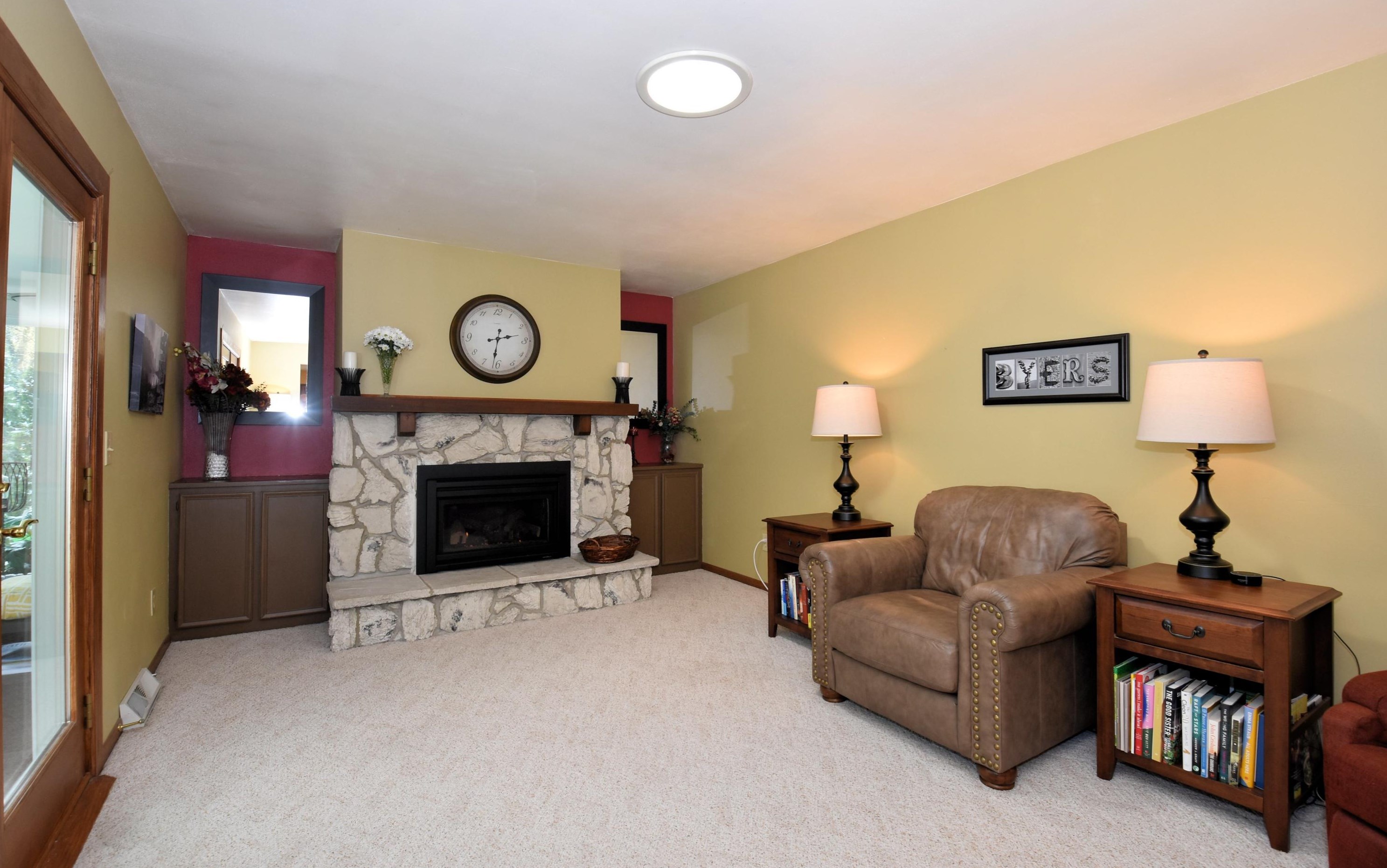 405 Cambridge Ave, Waukesha, WI 53188