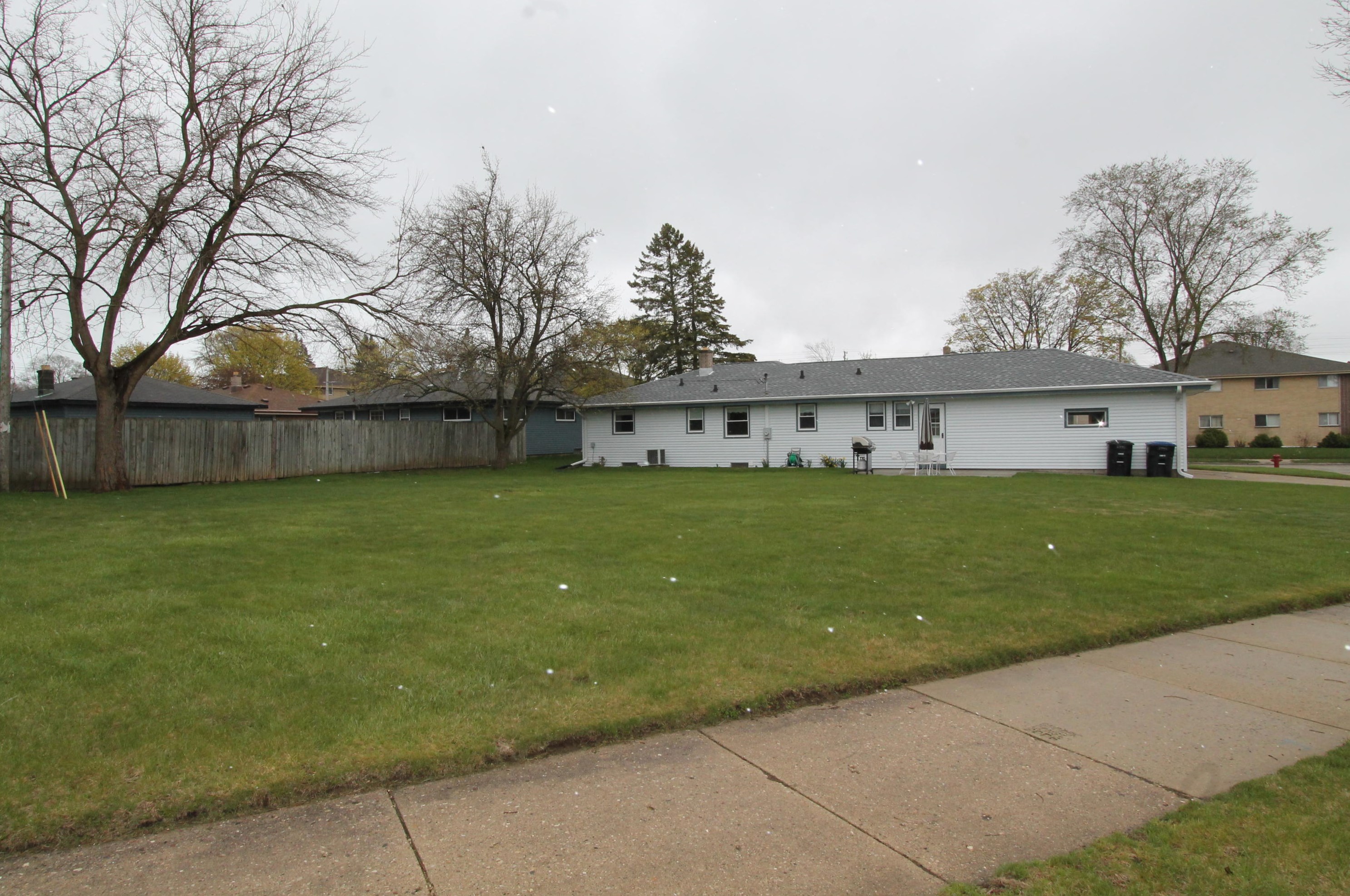2940 Adams Ave, Cudahy, WI 53110-2153