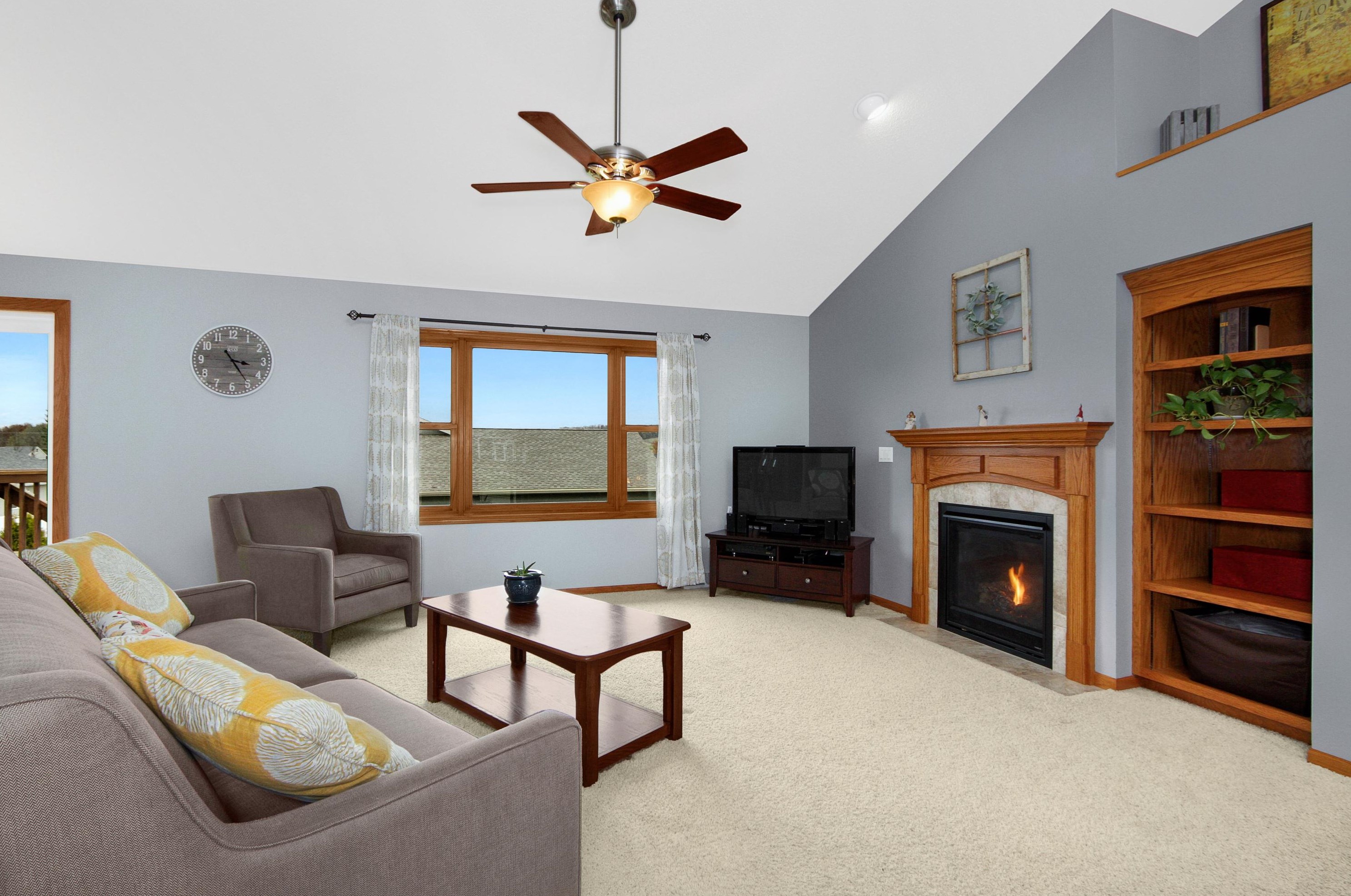 603 Knollwood Dr, Holmen, WI 54636