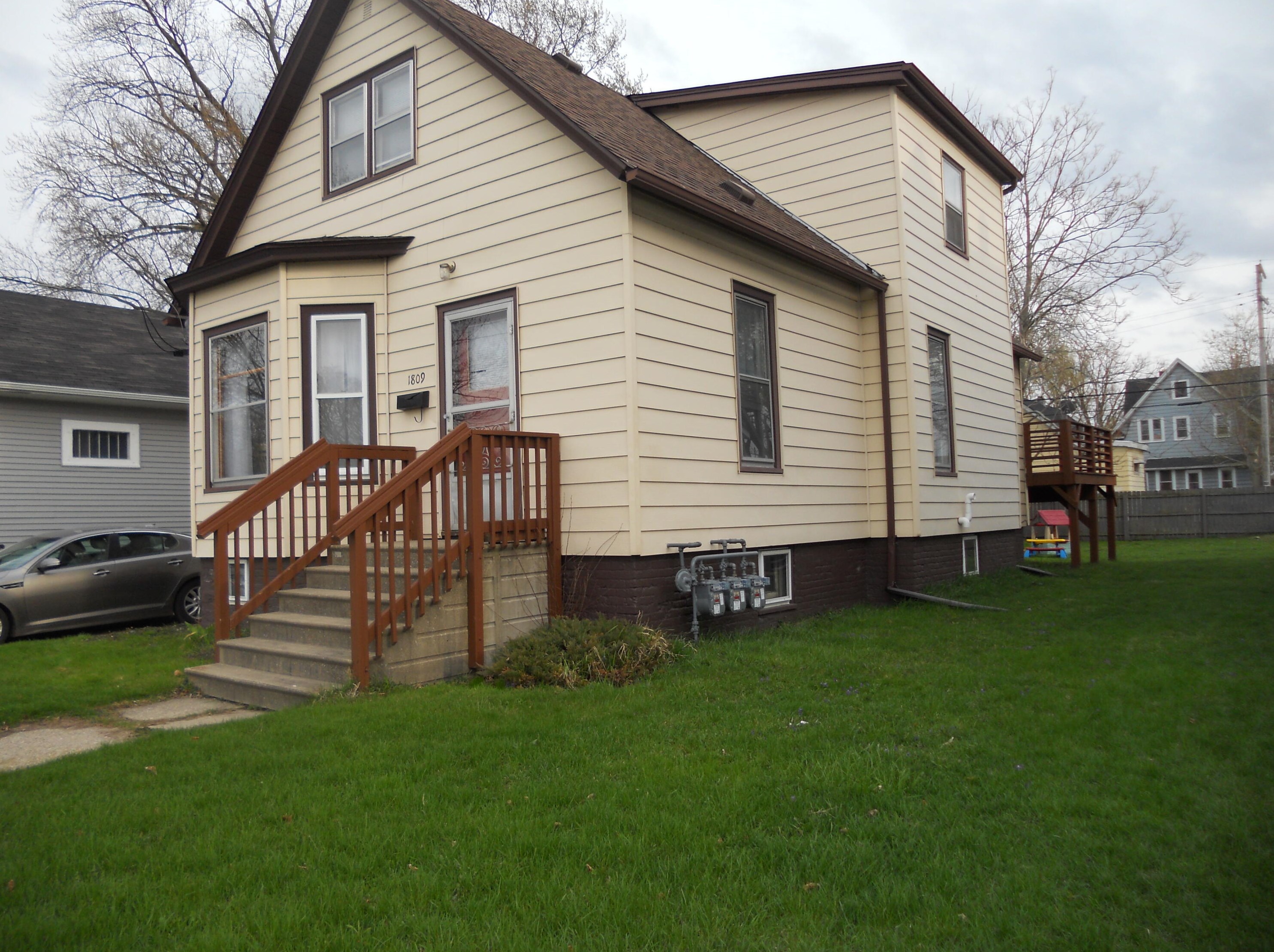 1809 53rd St, Kenosha, WI 53140