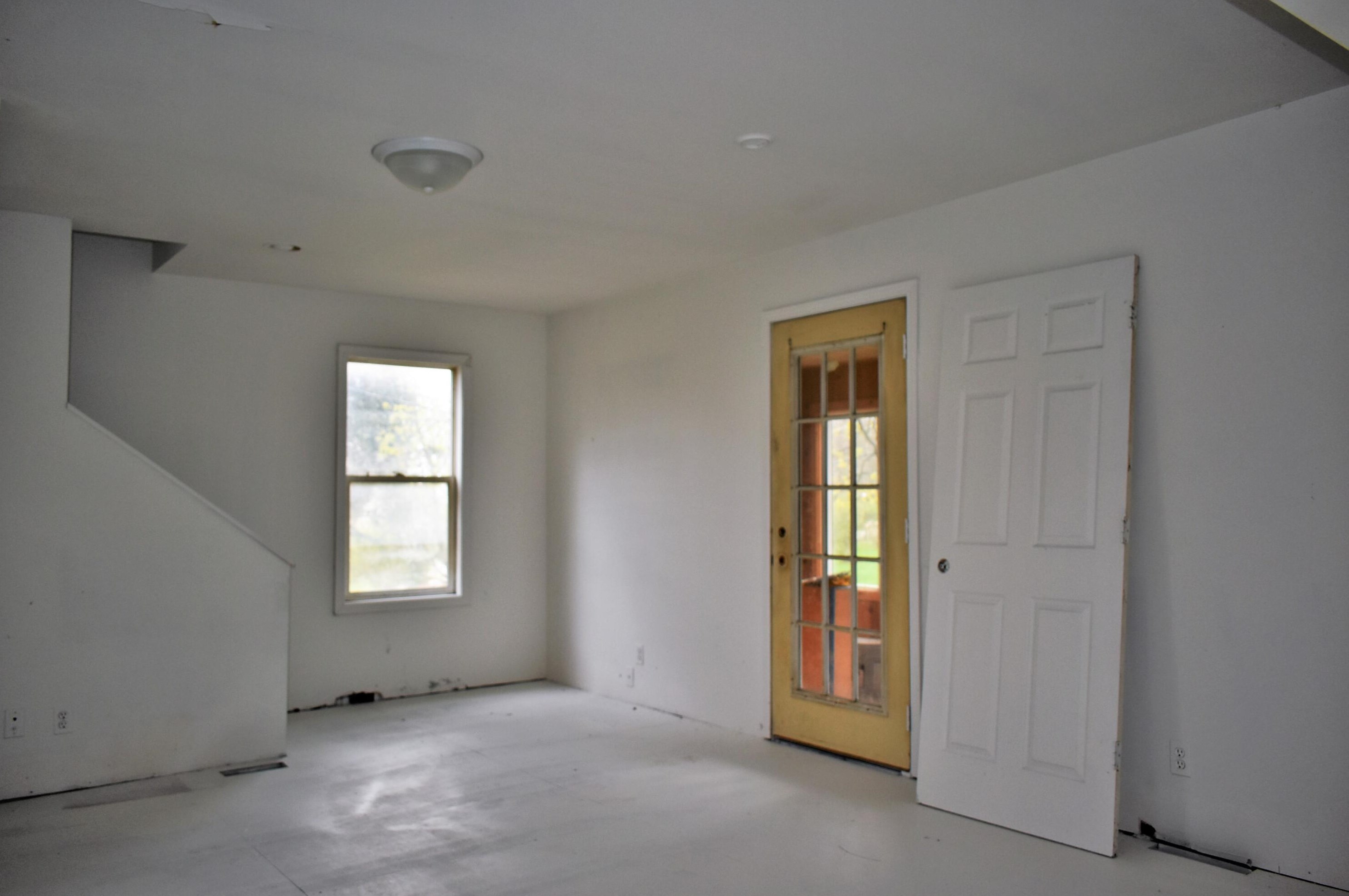 312 Burden Ave, Twin Lakes, WI 53181