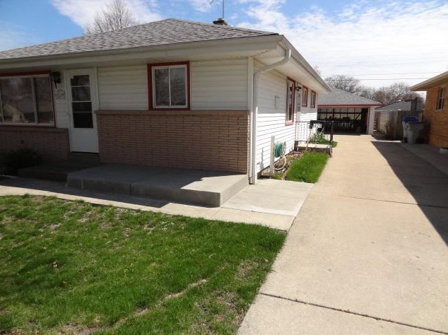 4828 22nd St, Milwaukee, WI 53209-5627