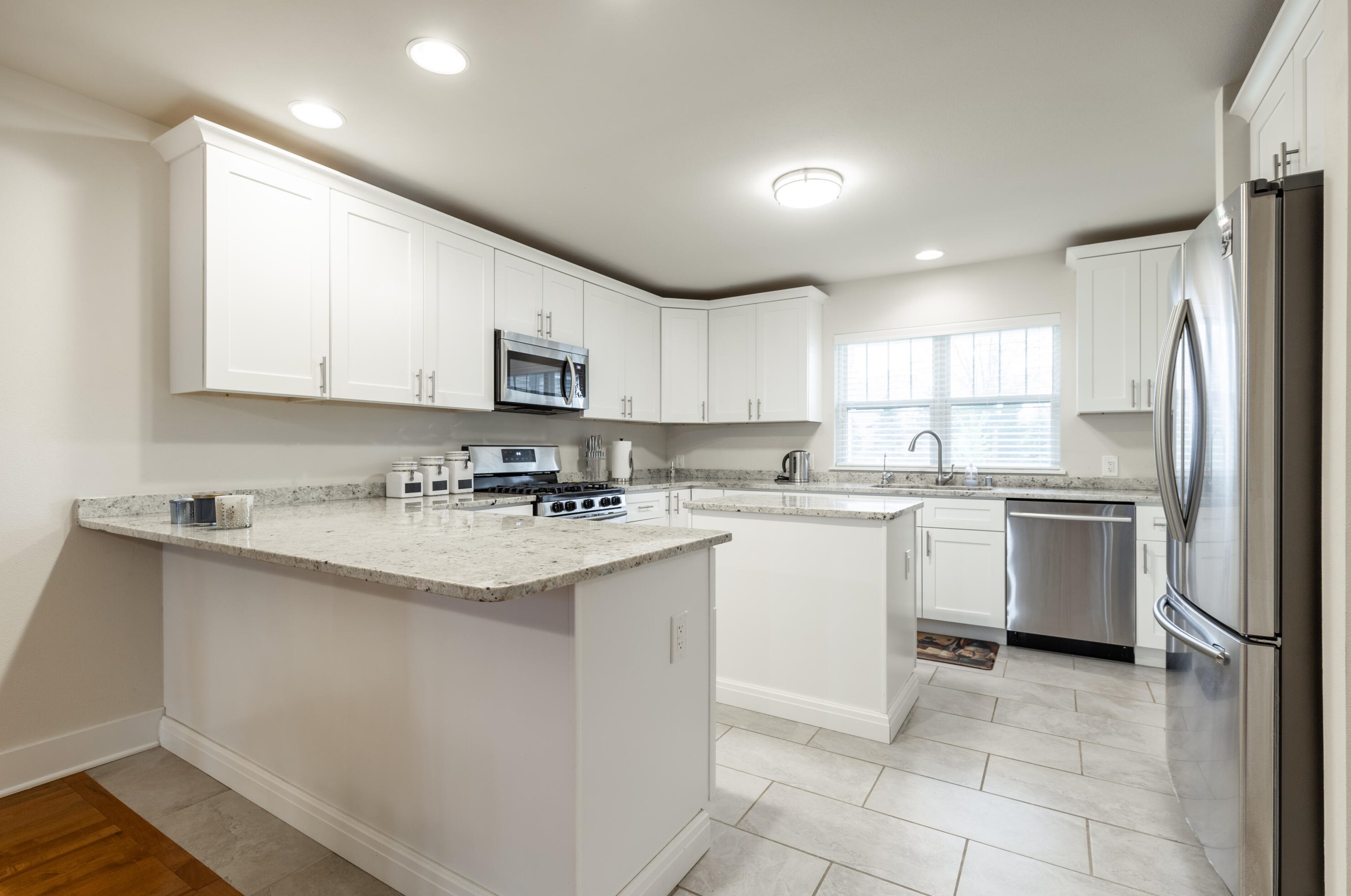 4045 Wyndham Pointe Cir, Brookfield, WI 53005-4301