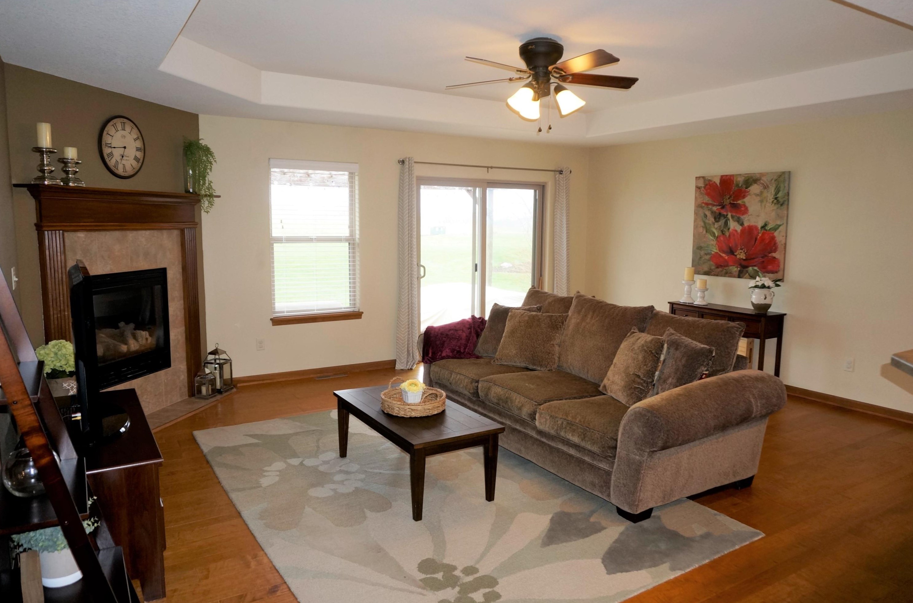 3159 Sherman Parc Cir, Jackson, WI 53037