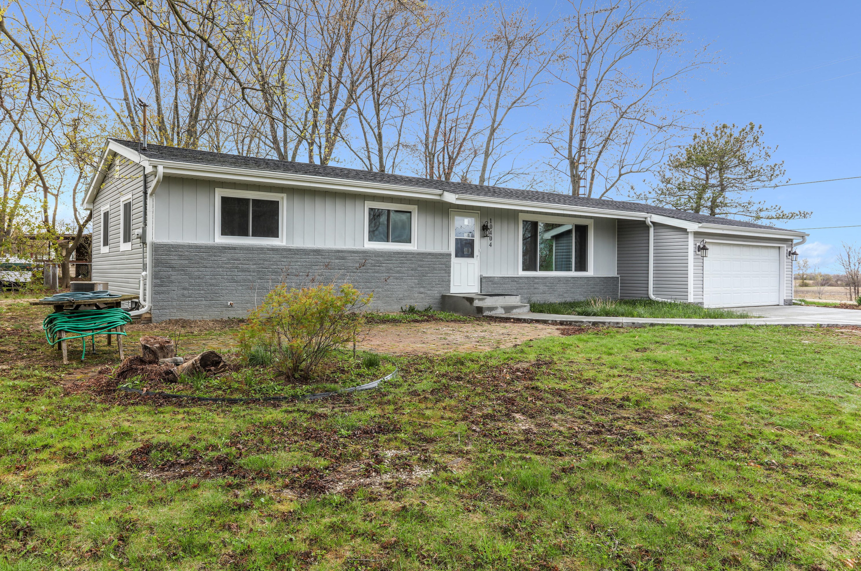 10404 59th Ave, Kenosha, WI 53158