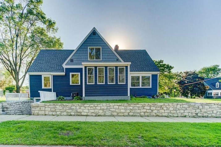 2326 State St, La Crosse, WI 54601
