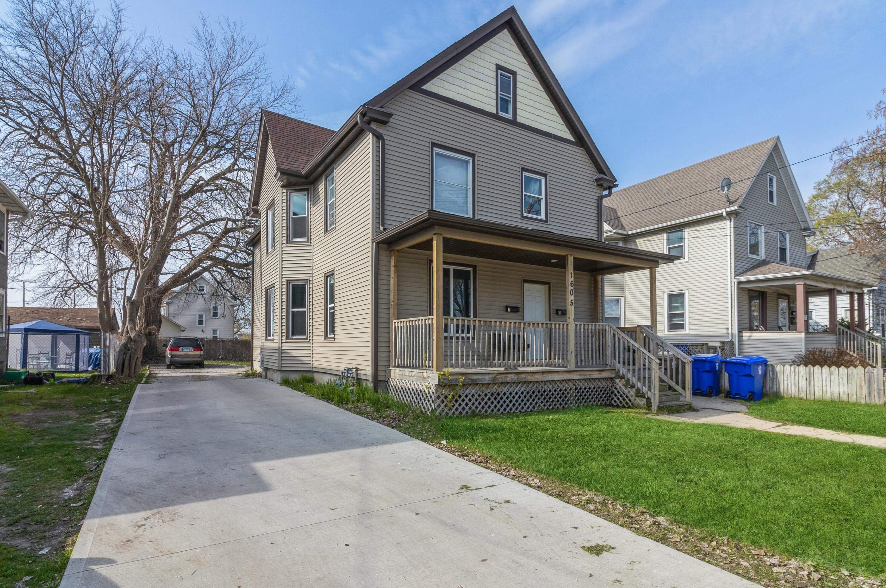 1605 61st St, Kenosha, WI 53143