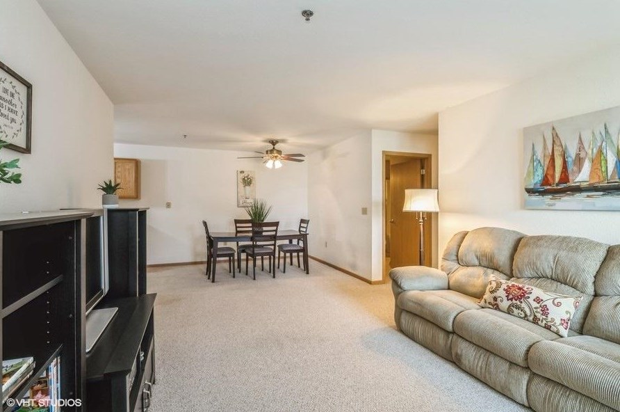 8055 Lexington Pl #1, Kenosha, WI 53158