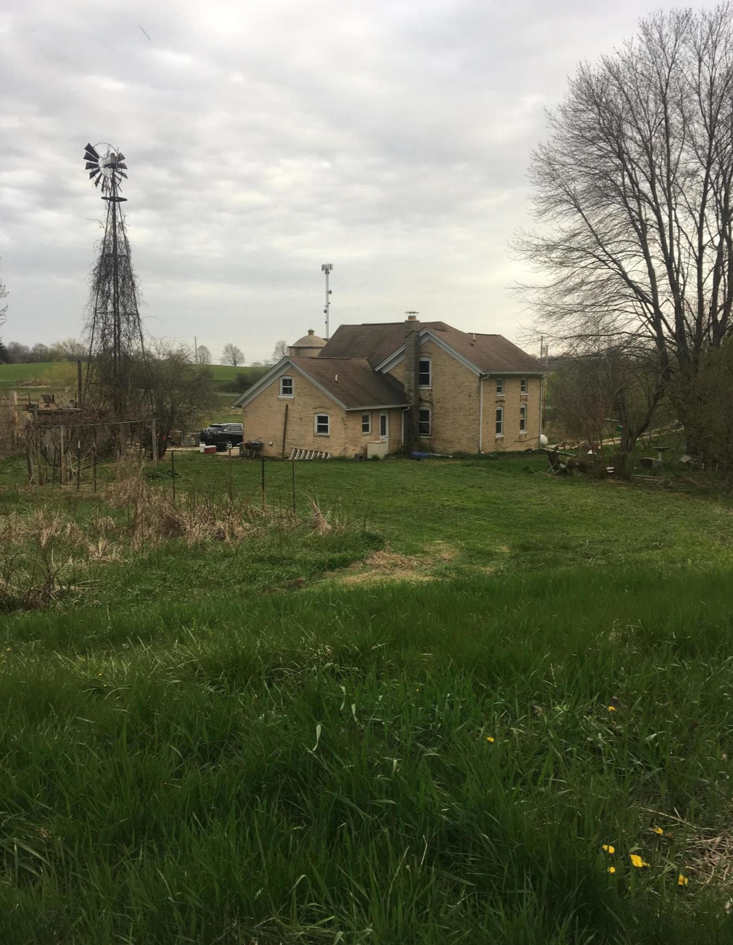 3332 Highview Rd, West Bend, WI 53090