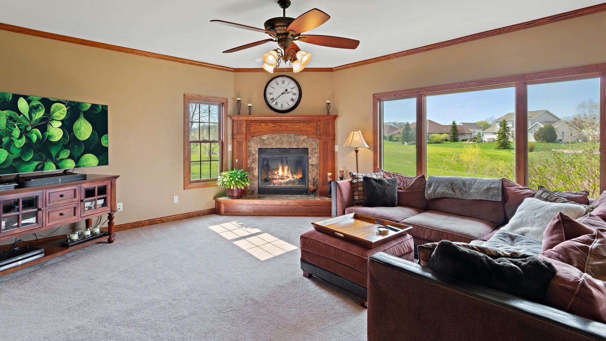 8314 Doe Glen Ct, Racine, WI 53406-1756