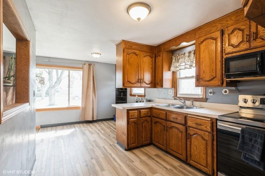 3040 93rd St, Sturtevant, WI 53177