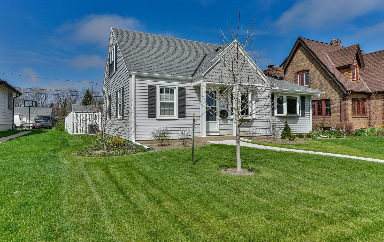 718 Park Ave, South Milwaukee, WI 53172-1328