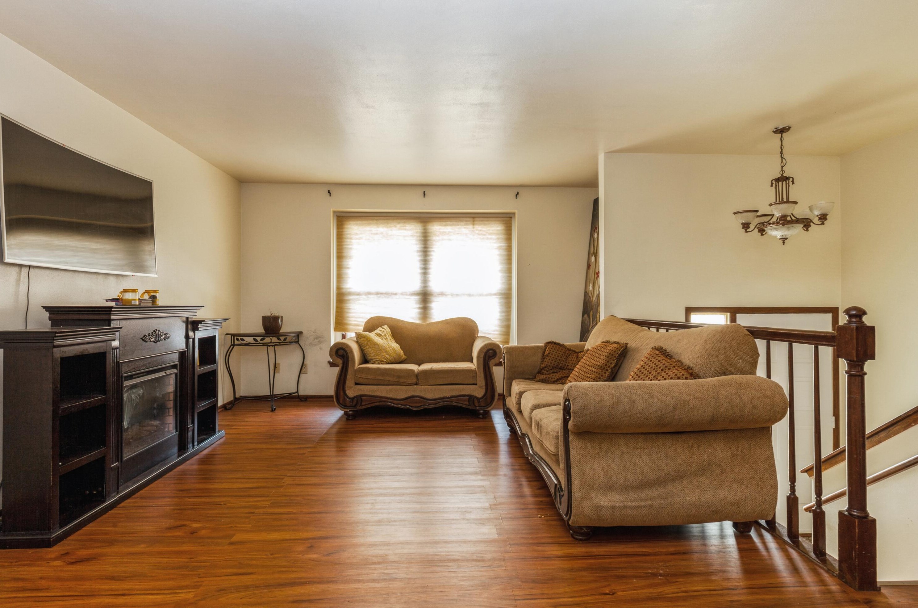1211 Oakdale Ct #b, Waukesha, WI 53189